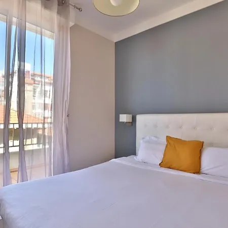 Marbella Биарриц