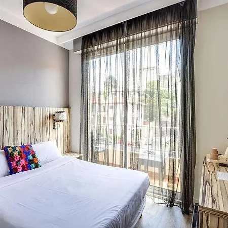 Отель Marbella 3*