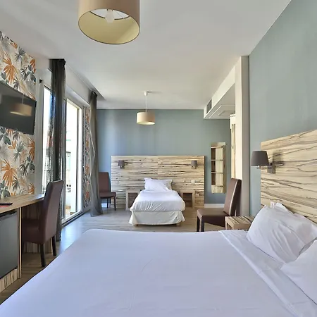 Marbella Отель Биарриц